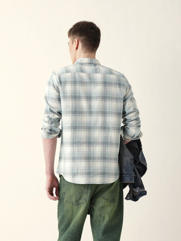 Men Slim Fit Checkered Button Down Collar Casual Shirt