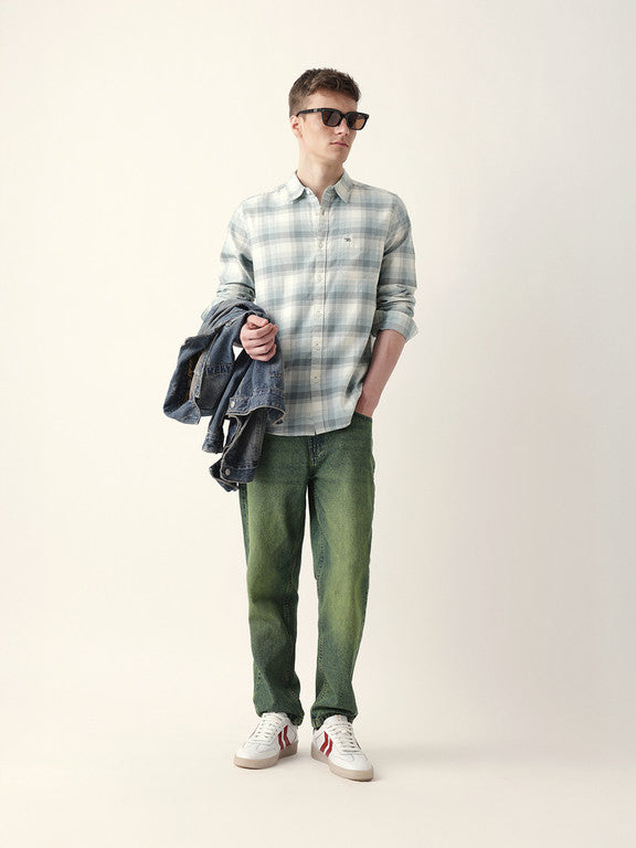 Men Slim Fit Checkered Button Down Collar Casual Shirt