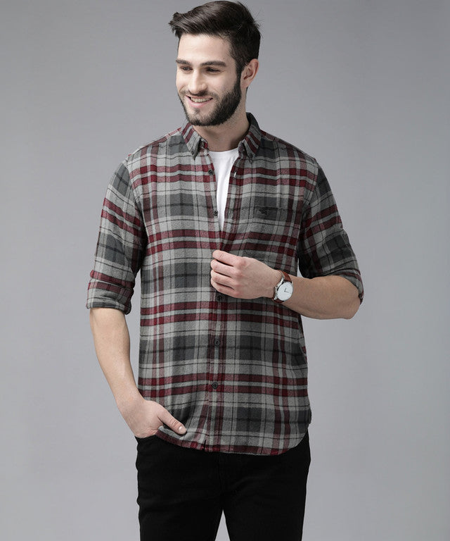 Men Slim Fit Checkered Button Down Collar Casual Shirt