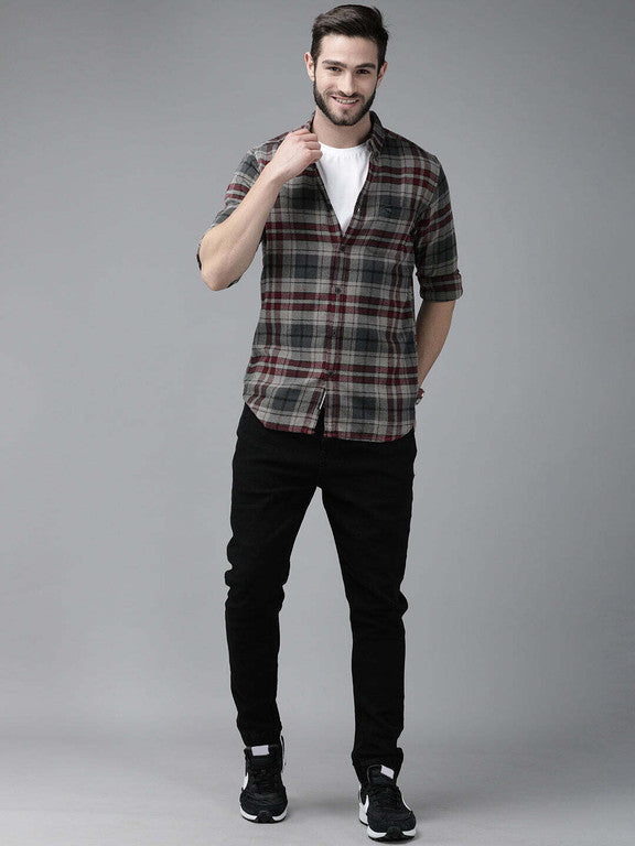 Men Slim Fit Checkered Button Down Collar Casual Shirt