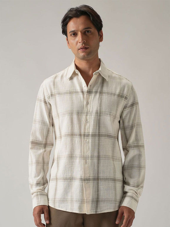 Men Slim Fit Checkered Button Down Collar Casual Shirt