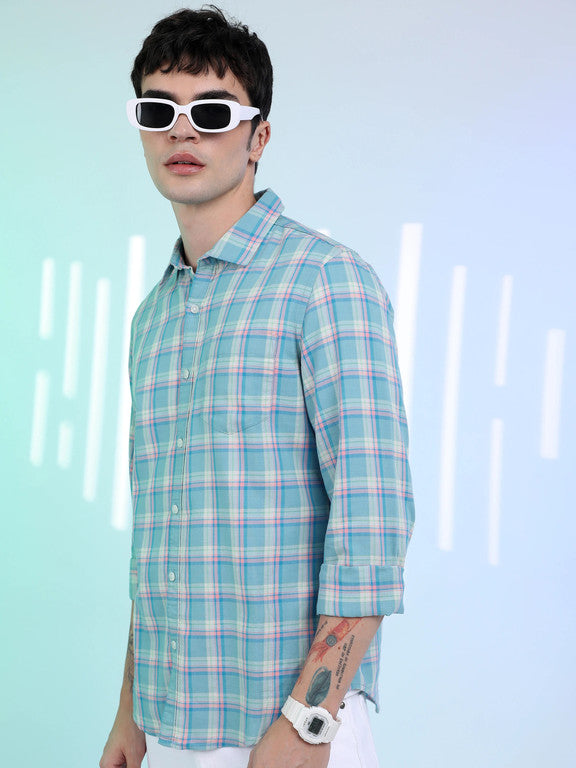 Men Slim Fit Checkered Button Down Collar Casual Shirt