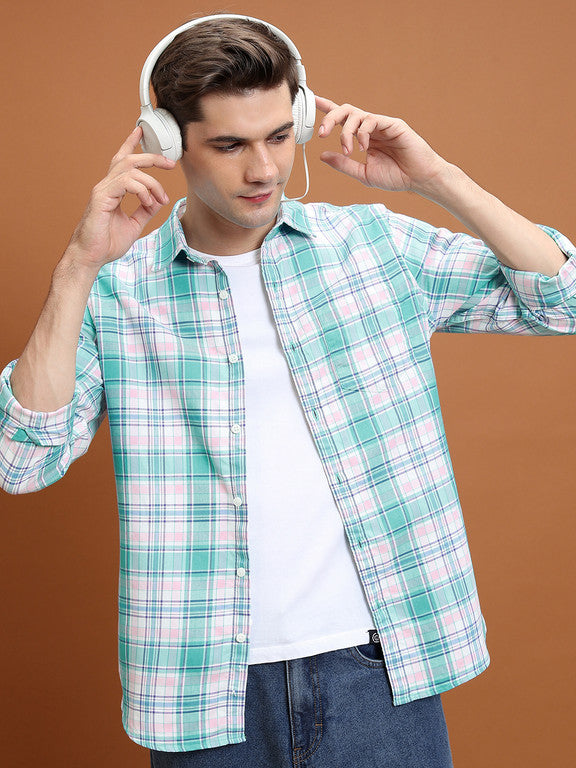 Men Slim Fit Checkered Button Down Collar Casual Shirt