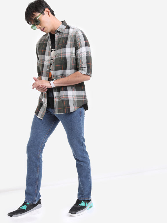 Men Slim Fit Checkered Button Down Collar Casual Shirt